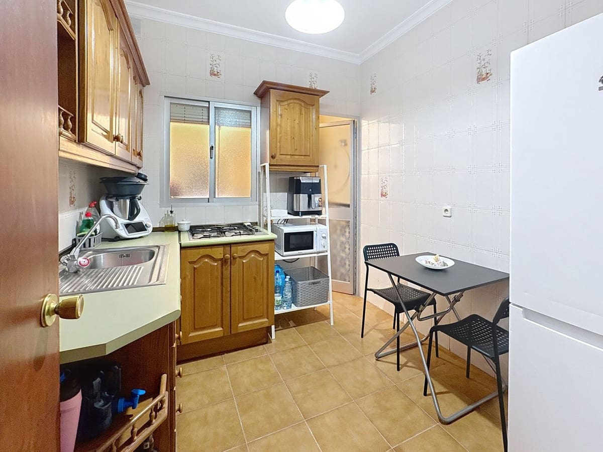 5 sovrum Lägenhet till salu i Estepona - 565 000 € (Ref: 9699206)