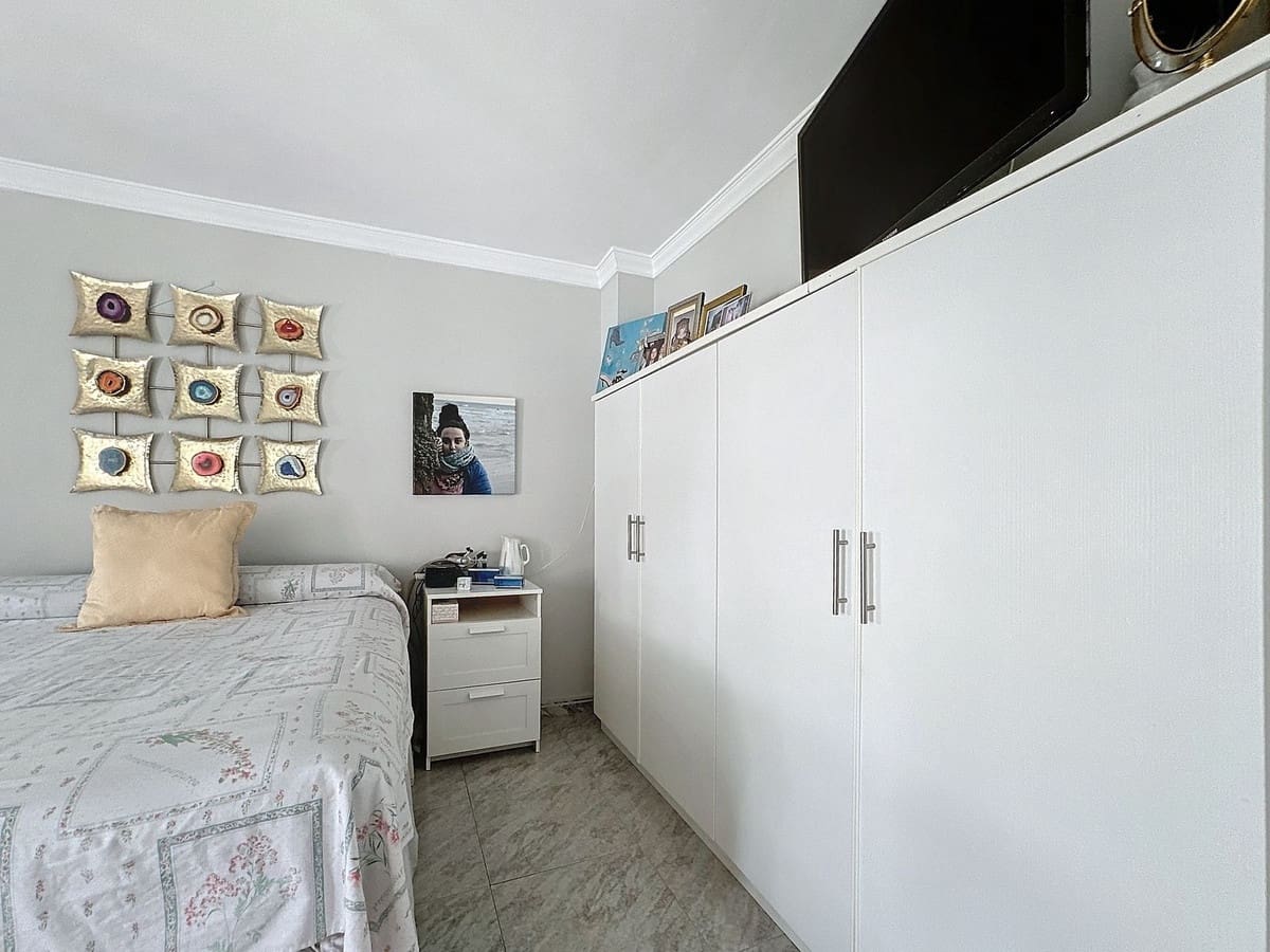 5 soveværelse Lejlighed til salg i Estepona - € 565.000 (Ref: 9699206)
