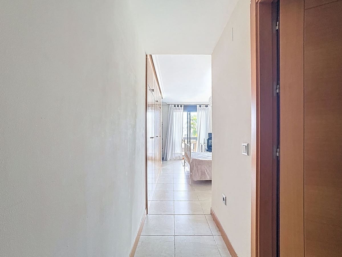 3 quarto Apartamento para venda em Estepona com piscina garagem - 485 000 € (Ref: 9699207)