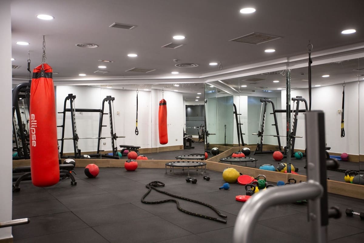 1 bedroom Apartment for sale in New Golden Mile with pool garage - € 159,900 (Ref: 9699208)