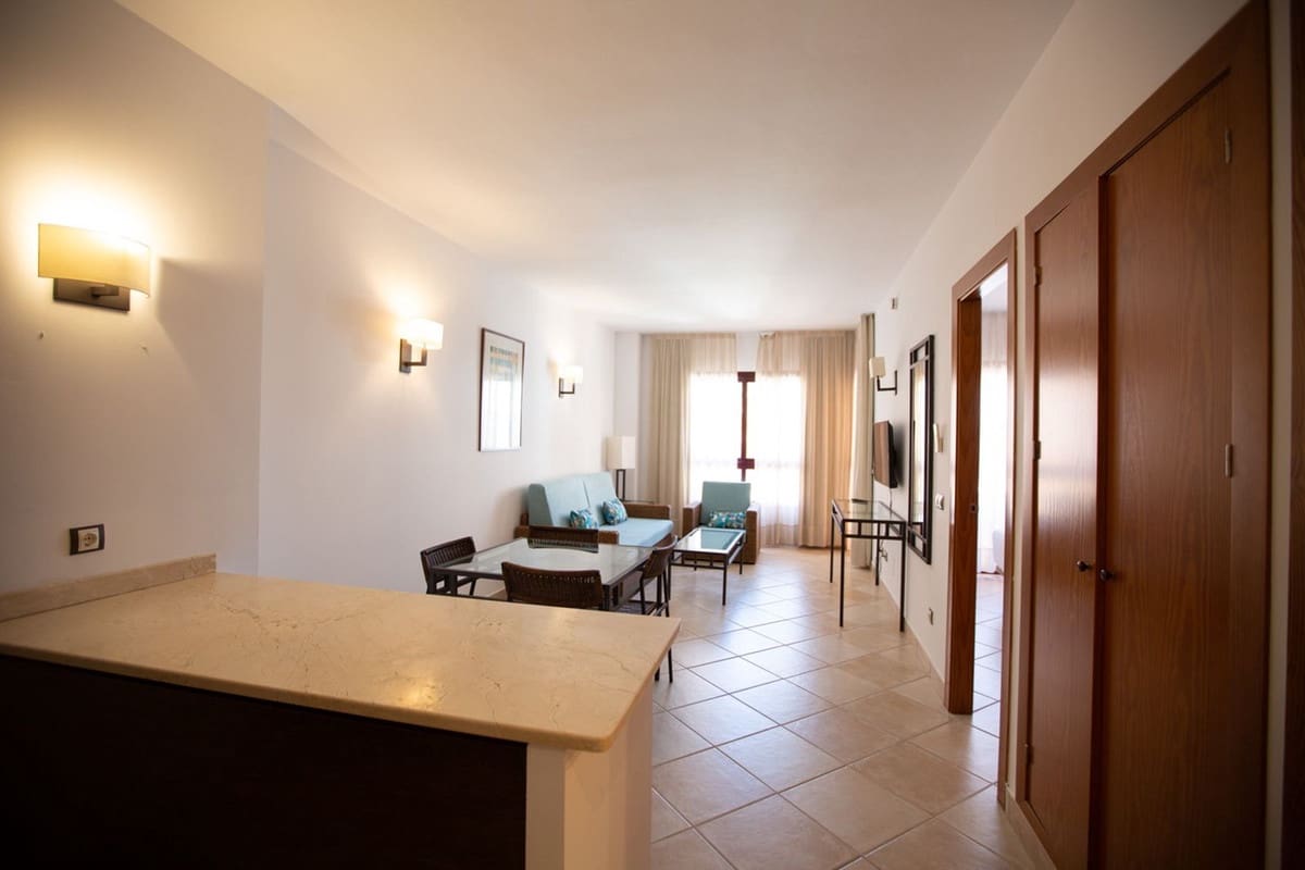 1 bedroom Apartment for sale in New Golden Mile with pool garage - € 159,900 (Ref: 9699208)