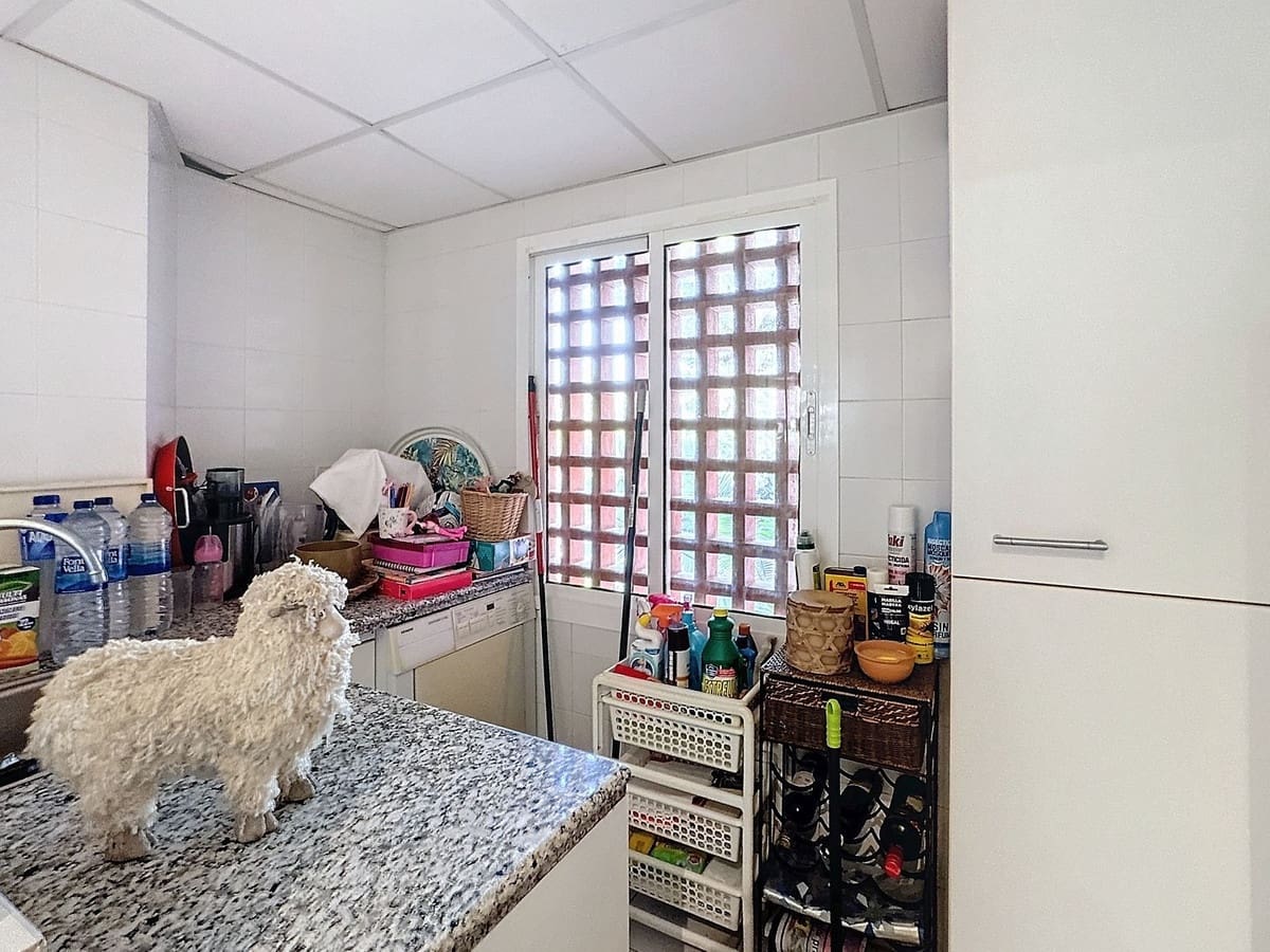 3 soveværelse Penthouse til salg i Estepona med swimmingpool garage - € 1.800.000 (Ref: 9699209)