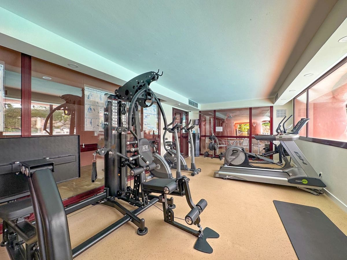 3 soveværelse Penthouse til salg i Estepona med swimmingpool garage - € 1.800.000 (Ref: 9699209)