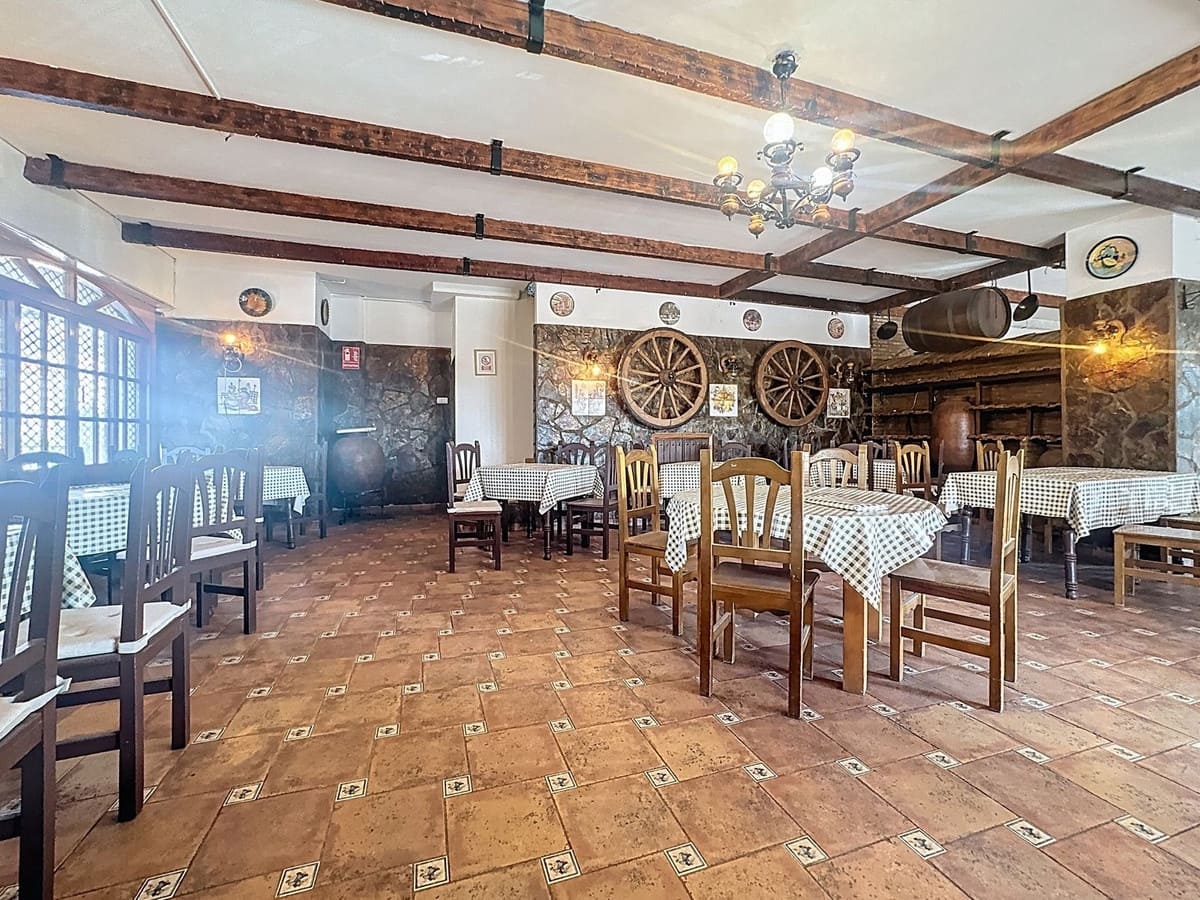 Restaurant/Bar til salg i Estepona - € 550.000 (Ref: 9699210)