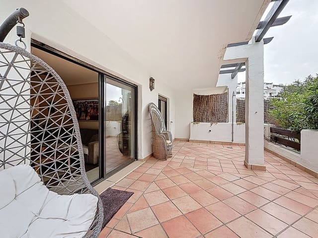 3 slaapkamer Appartement te koop in La Concha - Resina Golf, Estepona met zwembad garage - € 949.000 (Ref: 9756255)