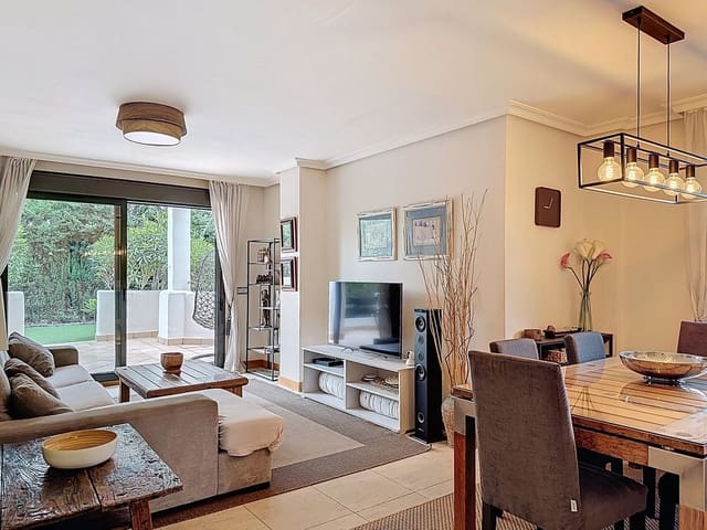 3 slaapkamer Appartement te koop in La Concha - Resina Golf, Estepona met zwembad garage - € 949.000 (Ref: 9756255)