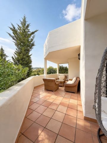 3 slaapkamer Appartement te koop in La Concha - Resina Golf, Estepona met zwembad garage - € 949.000 (Ref: 9756255)