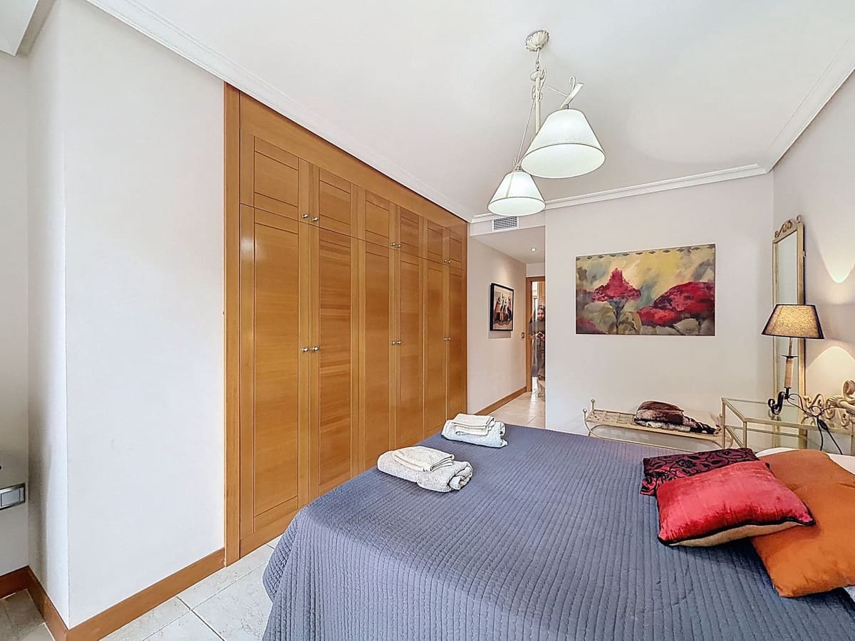 3 slaapkamer Appartement te koop in Estepona met zwembad garage - € 949.000 (Ref: 9756255)