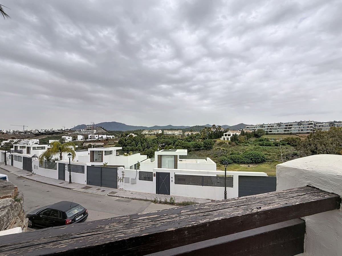 3 slaapkamer Appartement te koop in Estepona met zwembad garage - € 949.000 (Ref: 9756255)