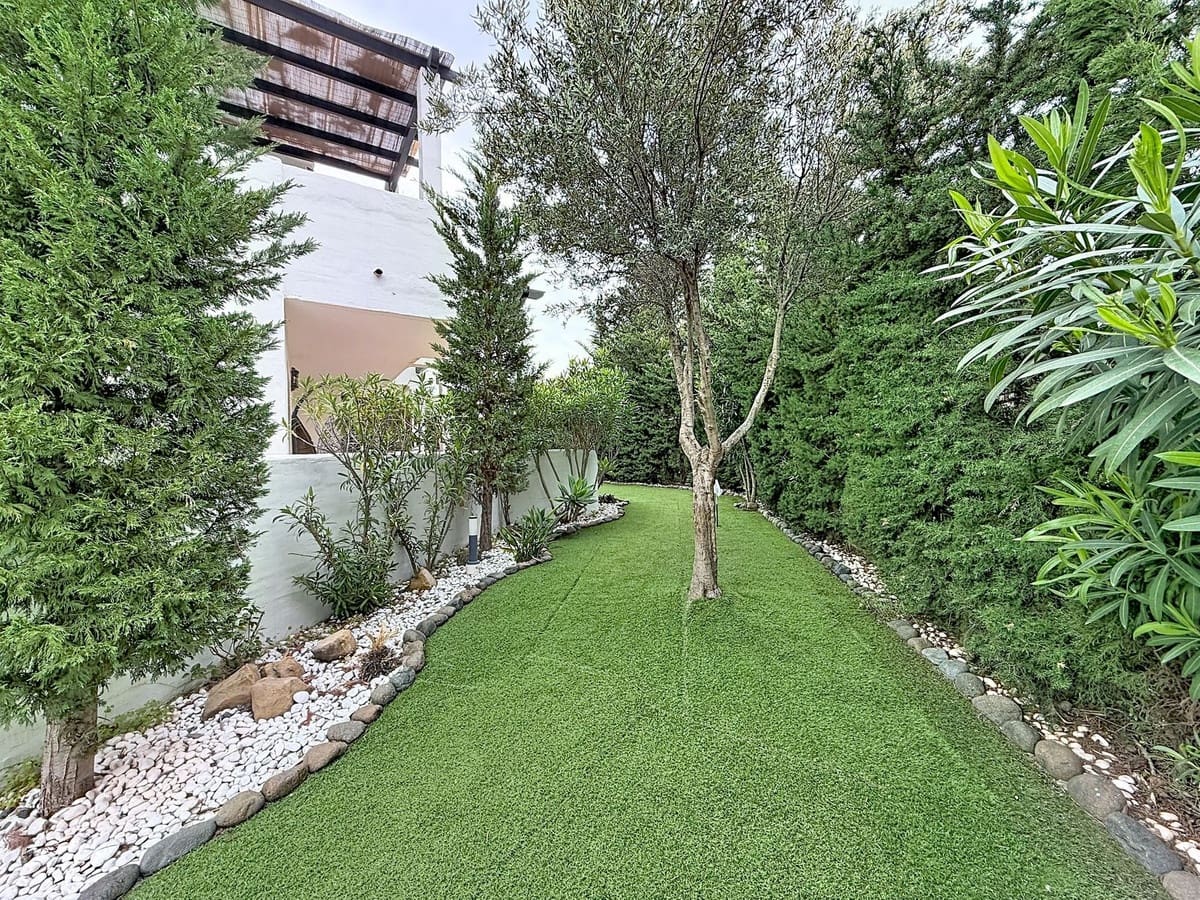 3 slaapkamer Appartement te koop in Estepona met zwembad garage - € 949.000 (Ref: 9756255)