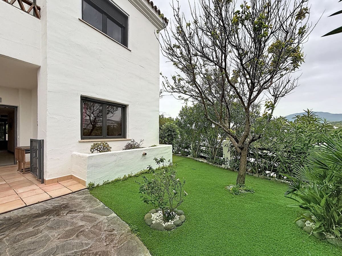 3 slaapkamer Appartement te koop in Estepona met zwembad garage - € 949.000 (Ref: 9756255)