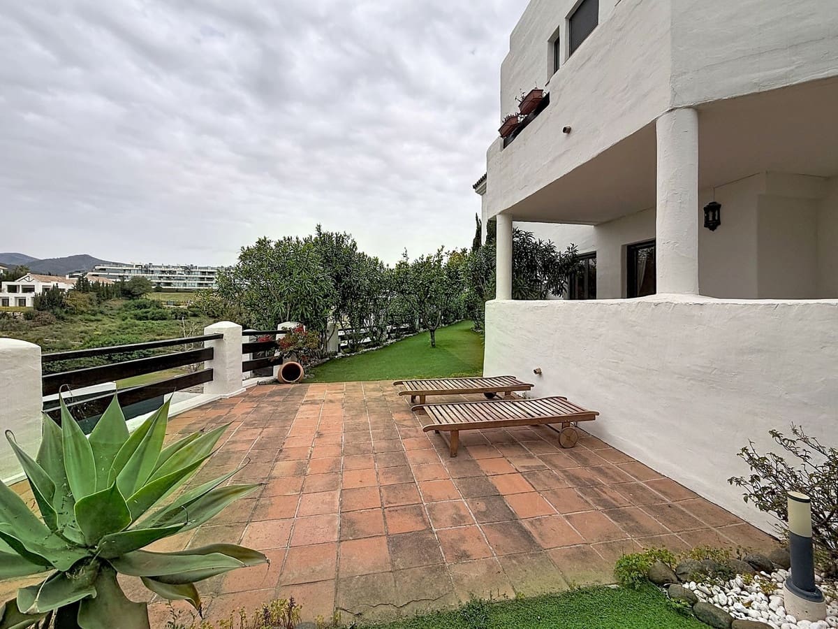 3 slaapkamer Appartement te koop in Estepona met zwembad garage - € 949.000 (Ref: 9756255)