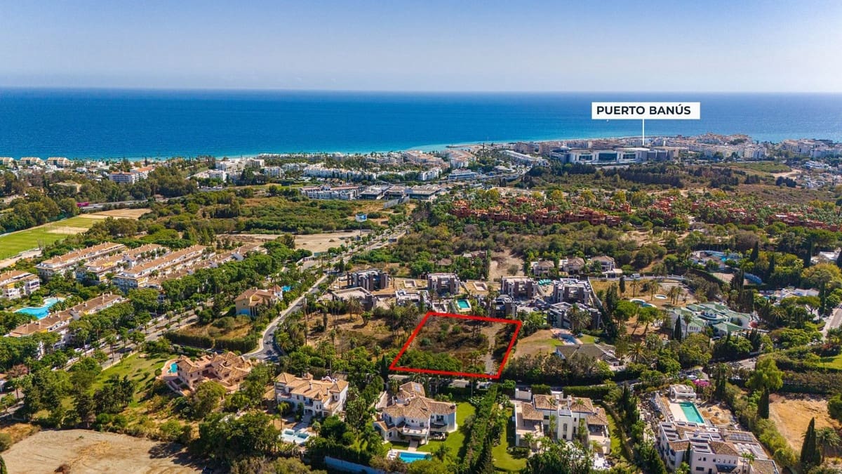 Tontti myytävänä paikassa Puerto Banus - 5 250 000 € (Ref: 9778937)