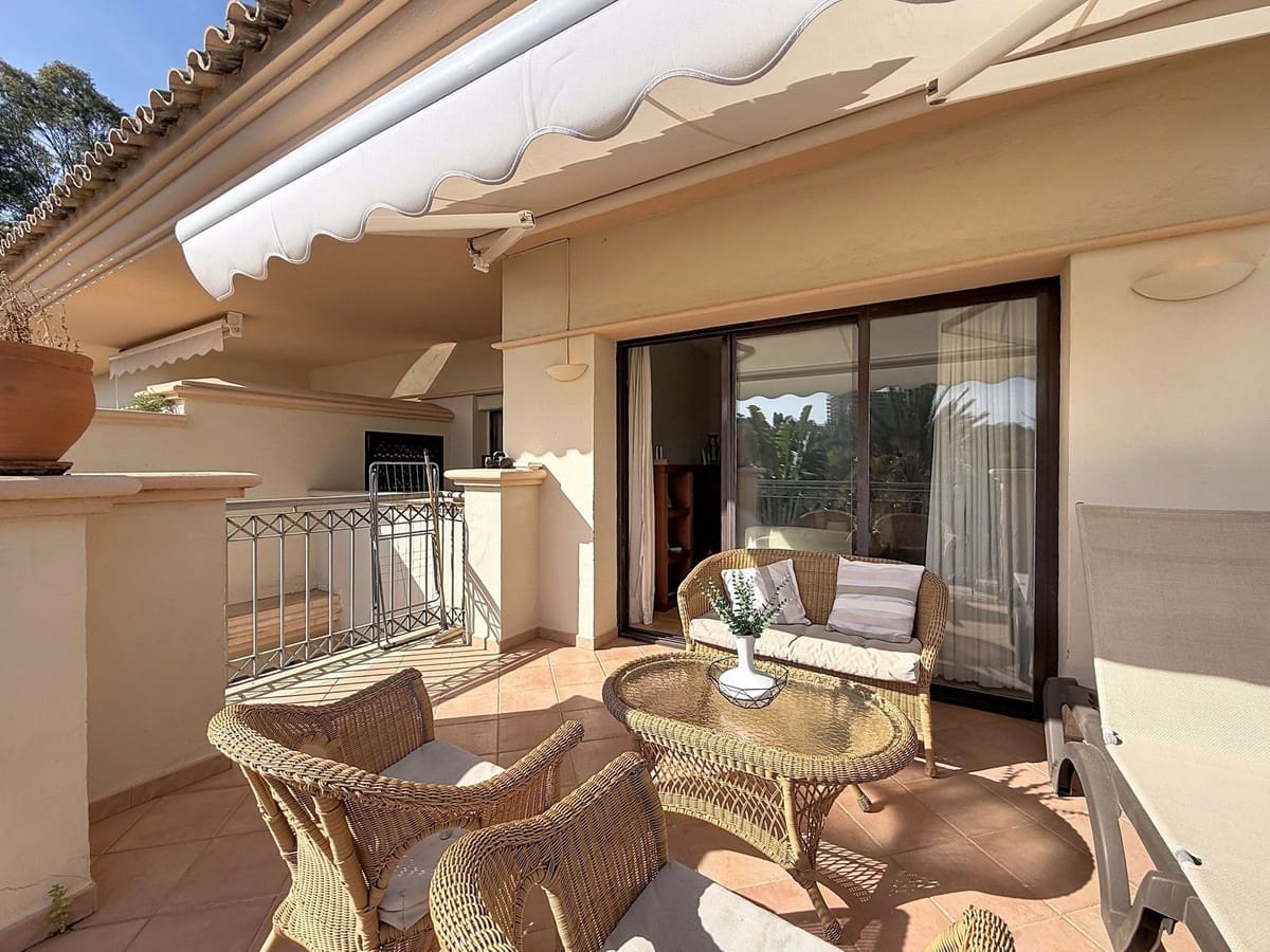 2 soveværelse Lejlighed til salg i Rio Real med swimmingpool garage - € 485.000 (Ref: 9829630)