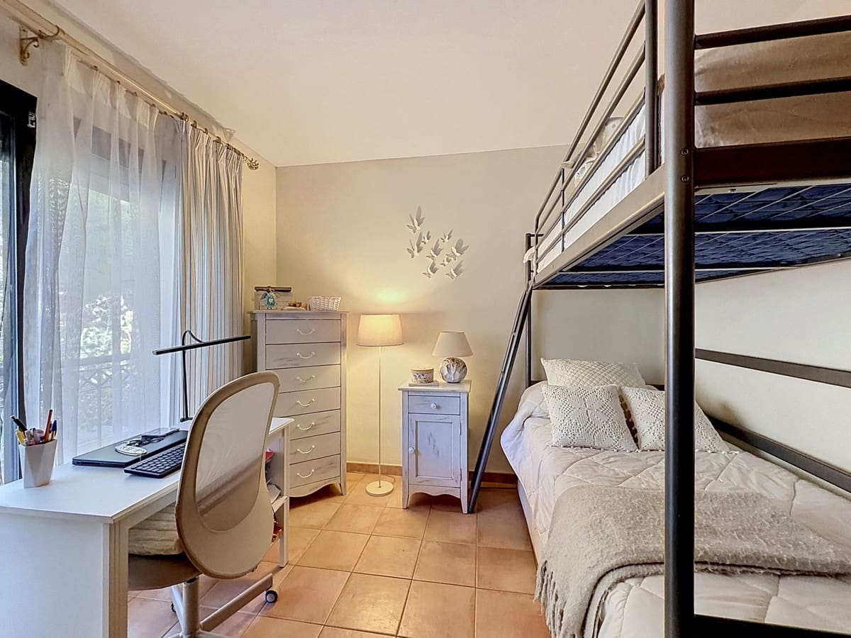 2 soveværelse Lejlighed til salg i Rio Real med swimmingpool garage - € 485.000 (Ref: 9829630)