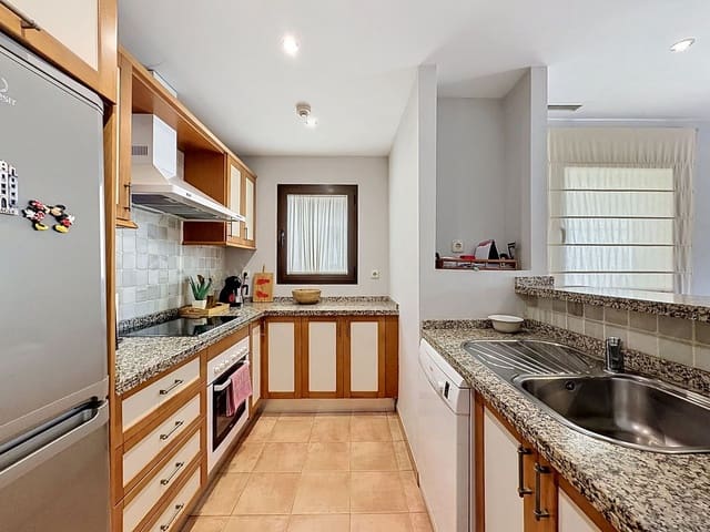 2 sypialnia Apartament na sprzedaż w Río Real, Marbella z basenem garażem - 485 000 € (Ref: 9829630)