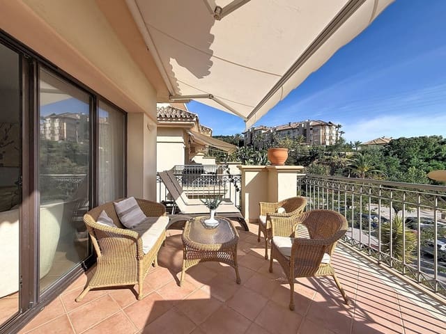 2 slaapkamer Appartement te koop in Río Real, Marbella met zwembad garage - € 485.000 (Ref: 9829630)