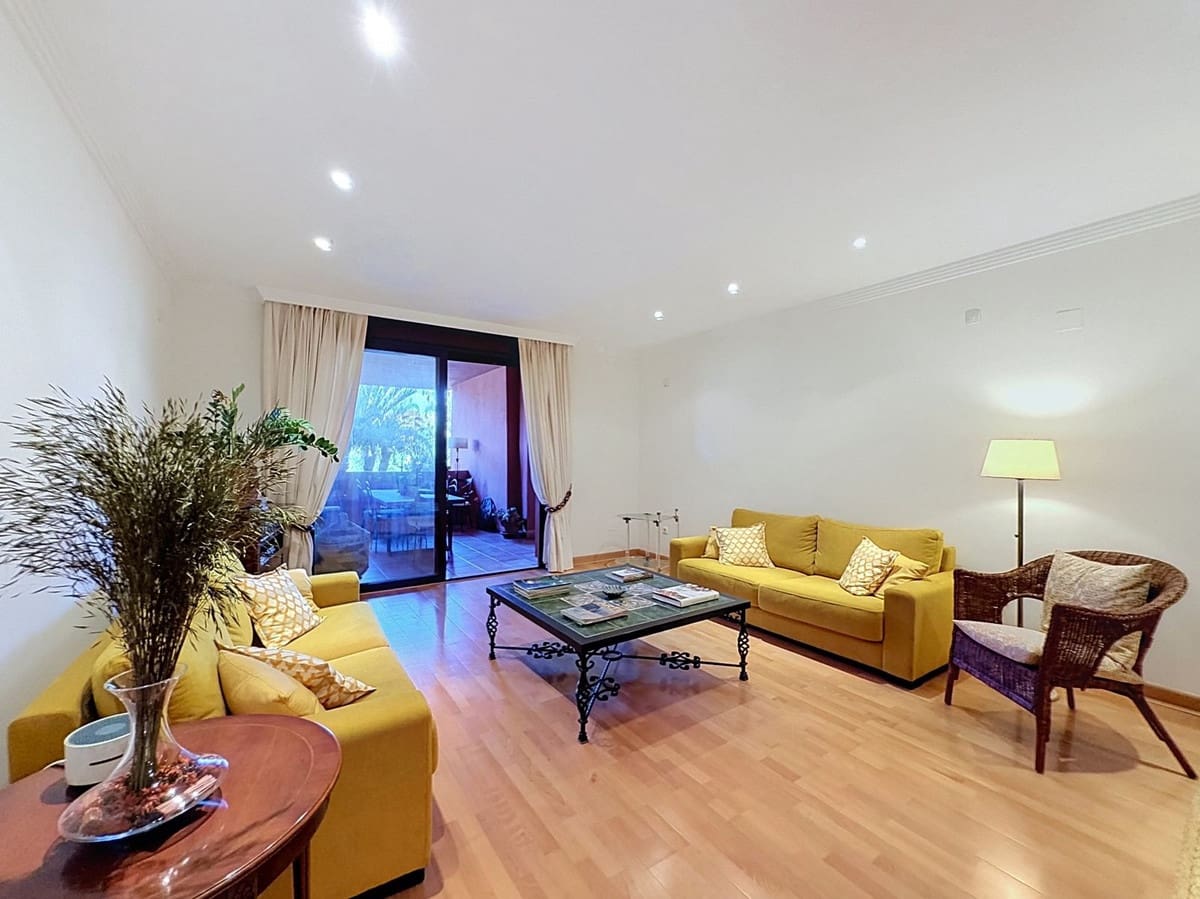 4 bedroom Apartment for sale in Guadalmansa with pool garage - € 896,000 (Ref: 9877592)