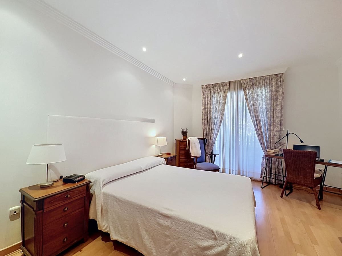 4 bedroom Apartment for sale in Guadalmansa with pool garage - € 896,000 (Ref: 9877592)