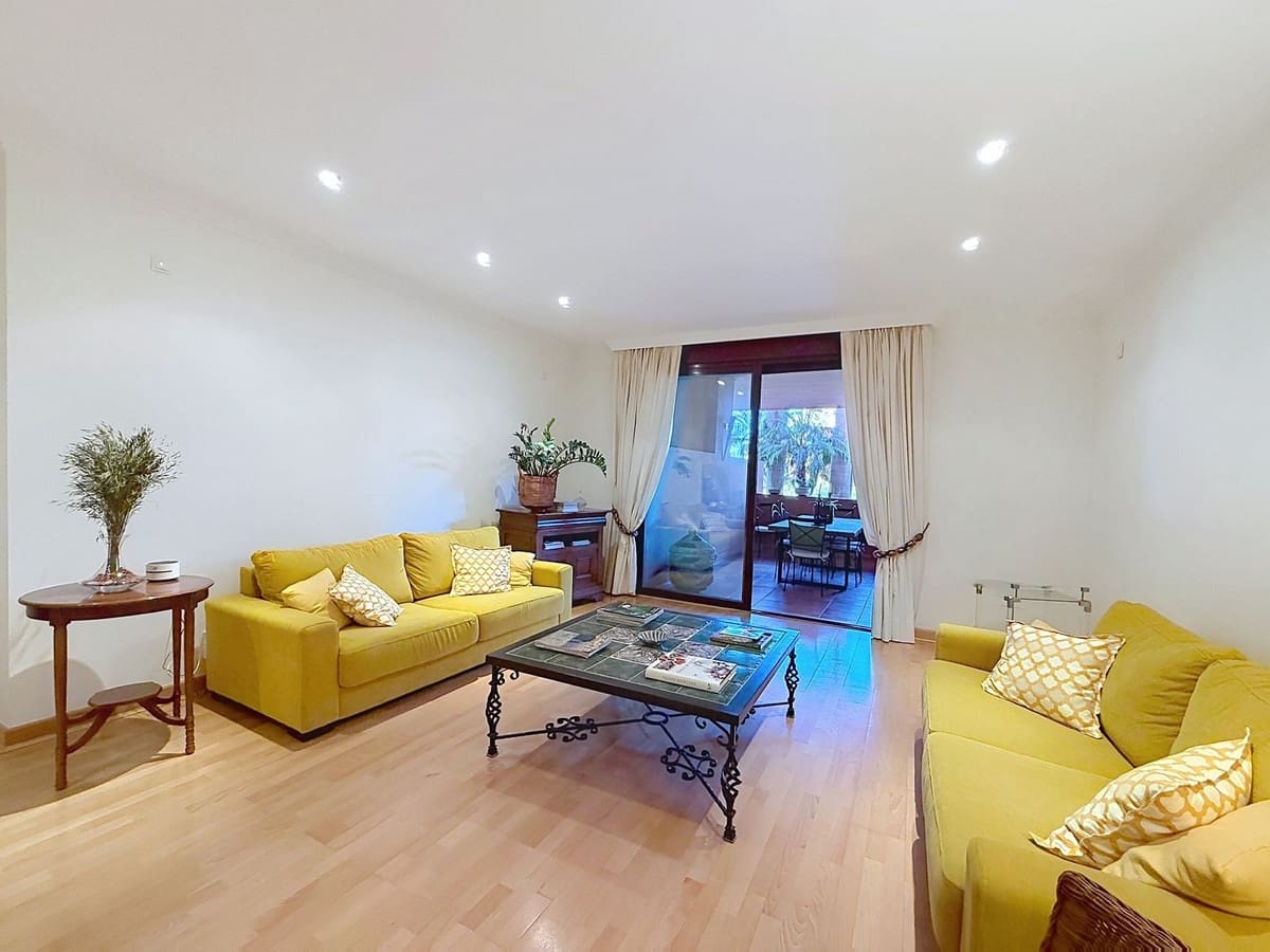 4 bedroom Apartment for sale in Guadalmansa with pool garage - € 896,000 (Ref: 9877592)