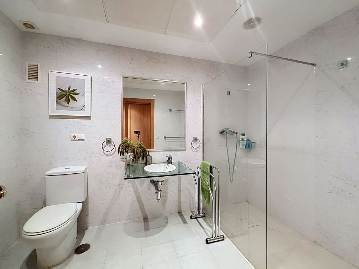 4 bedroom Apartment for sale in Guadalmansa with pool garage - € 896,000 (Ref: 9877592)