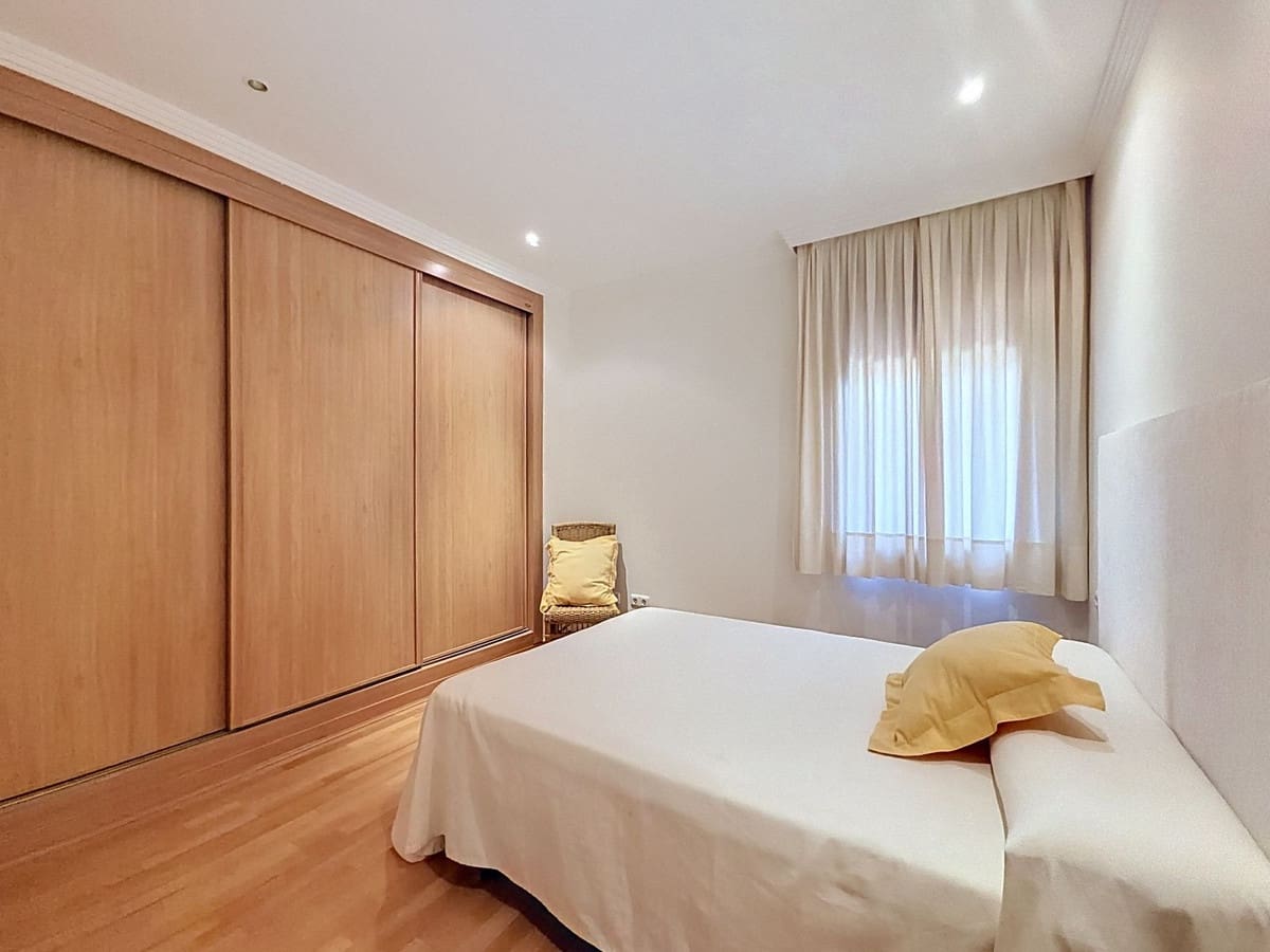 4 bedroom Apartment for sale in Guadalmansa with pool garage - € 896,000 (Ref: 9877592)