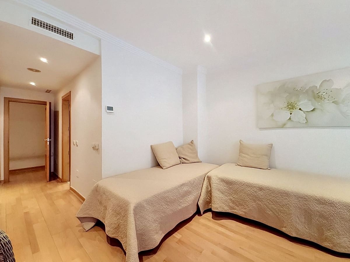 4 bedroom Apartment for sale in Guadalmansa with pool garage - € 896,000 (Ref: 9877592)