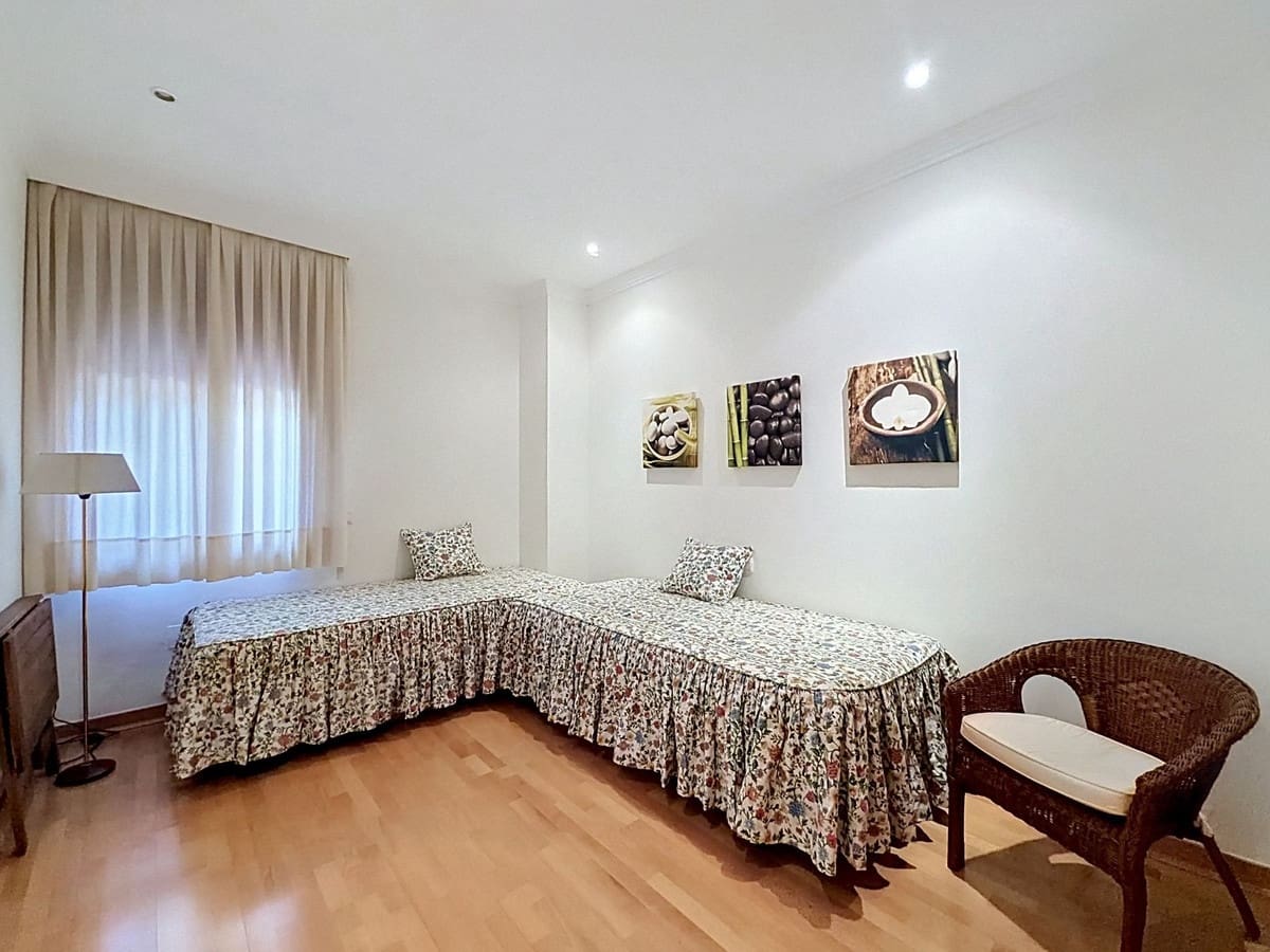 4 bedroom Apartment for sale in Guadalmansa with pool garage - € 896,000 (Ref: 9877592)