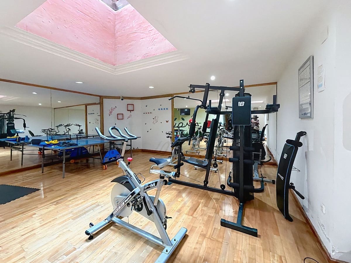 4 bedroom Apartment for sale in Guadalmansa with pool garage - € 896,000 (Ref: 9877592)