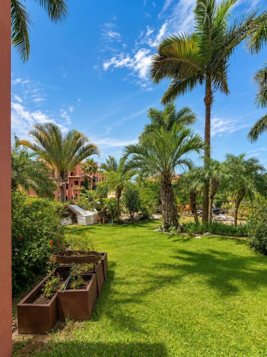 4 bedroom Apartment for sale in Guadalmansa with pool garage - € 896,000 (Ref: 9877592)