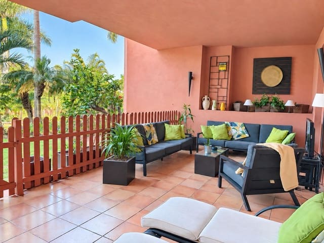 Apartamento de 4 habitaciones en Guadalmansa, Estepona en venta con piscina garaje - 896.000 € (Ref: 9877592)