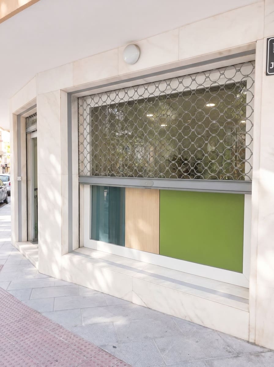 Negocio en San Pedro de Alcantara en venta - 320.000 € (Ref: 9880266)
