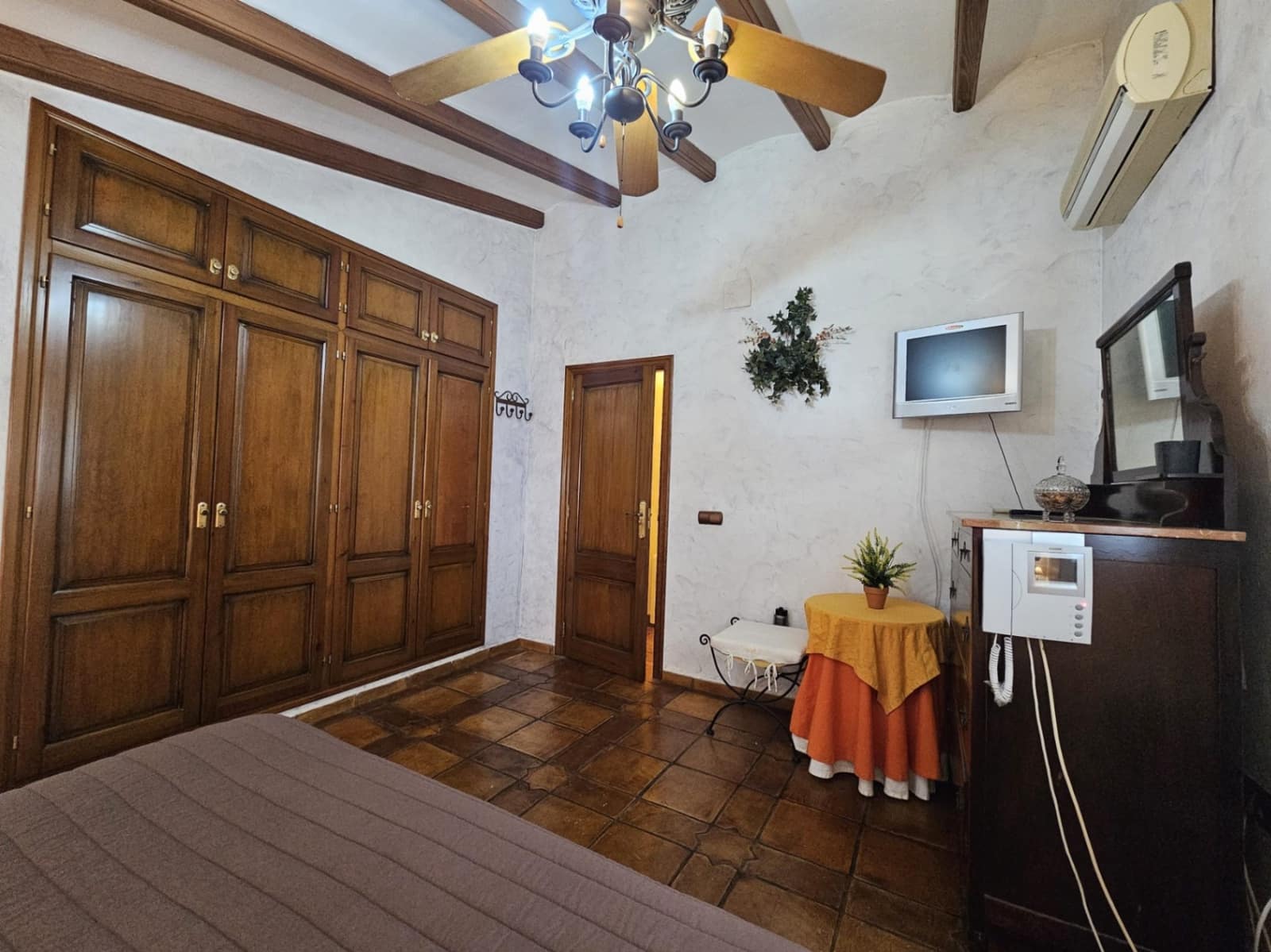 4 soveværelse Finca/Landehus til salg i Calpe / Calp med swimmingpool garage - € 840.000 (Ref: 8201682)