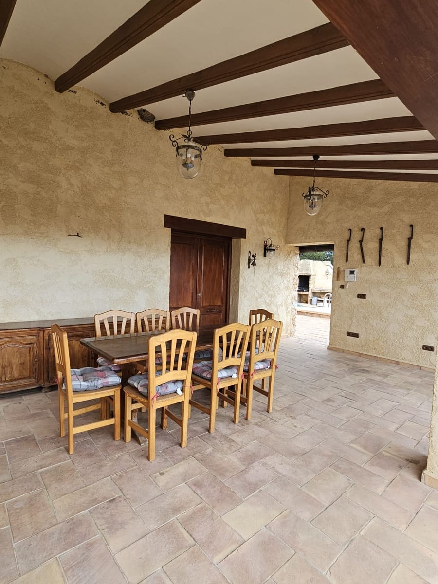 4 soveværelse Finca/Landehus til salg i Calpe / Calp med swimmingpool garage - € 840.000 (Ref: 8201682)