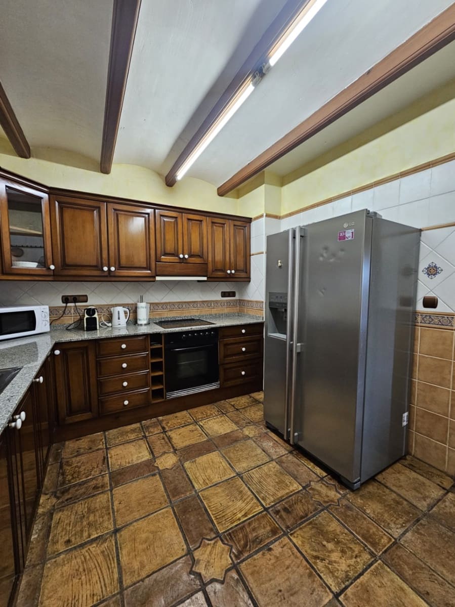 4 soveværelse Finca/Landehus til salg i Calpe / Calp med swimmingpool garage - € 840.000 (Ref: 8201682)