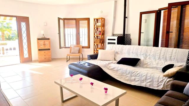 3 slaapkamer Villa te huur in Teulada Pueblo, Teulada-Moraira met zwembad garage - € 3.000 (Ref: 8449423)