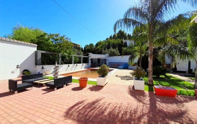 4 sovrum Villa till salu i El Montgó, Dénia med pool garage - 645 000 € (Ref: 8531277)