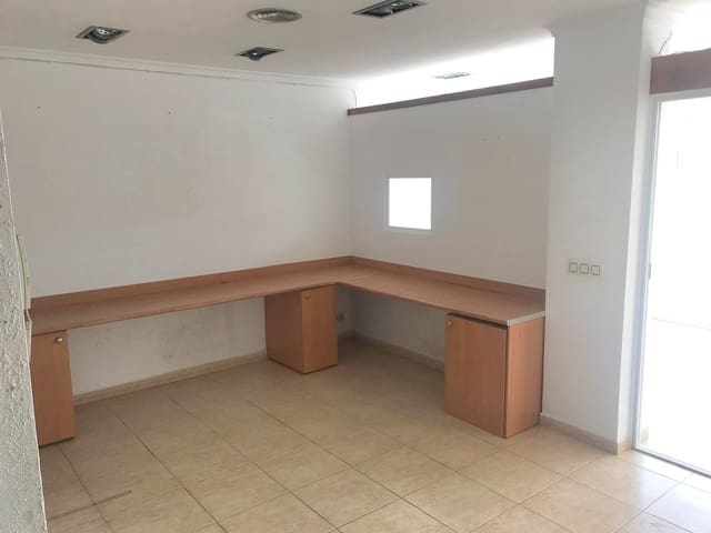 2 bedroom Commercial for sale in Arenal, Javea / Xàbia with garage - € 140,000 (Ref: 8840860)