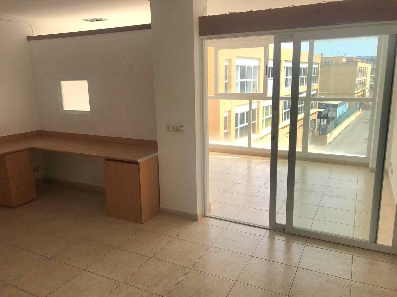 2 makuuhuone Kaupallinen myytävänä paikassa Arenal mukana 
autotalli - 140 000 € (Ref: 8840860)