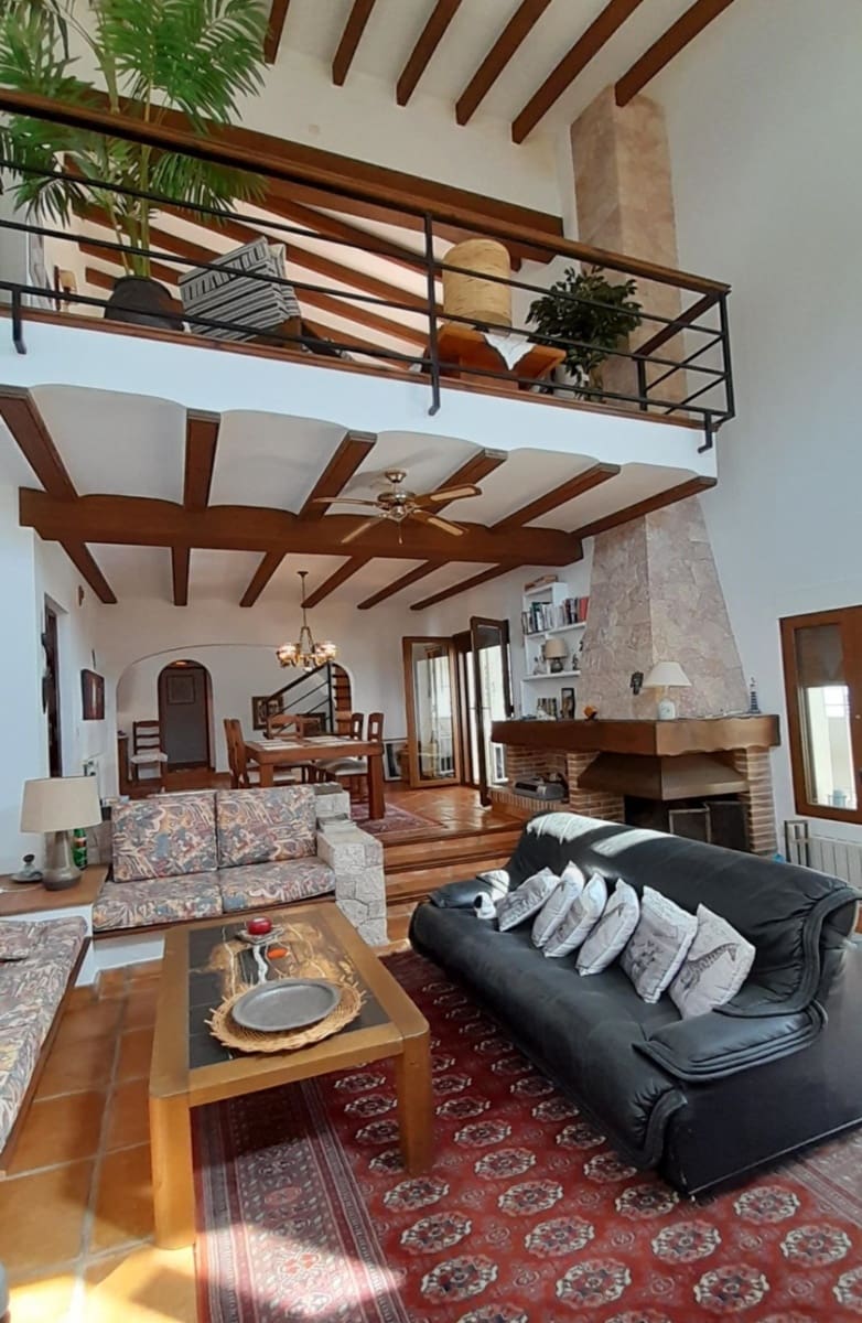 4 soveværelse Villa til salg i Denia med swimmingpool garage - € 690.000 (Ref: 8854645)