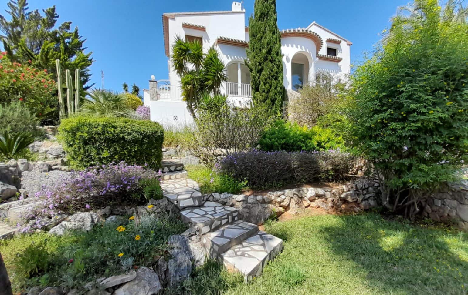 4 soveværelse Villa til salg i Denia med swimmingpool garage - € 690.000 (Ref: 8854645)
