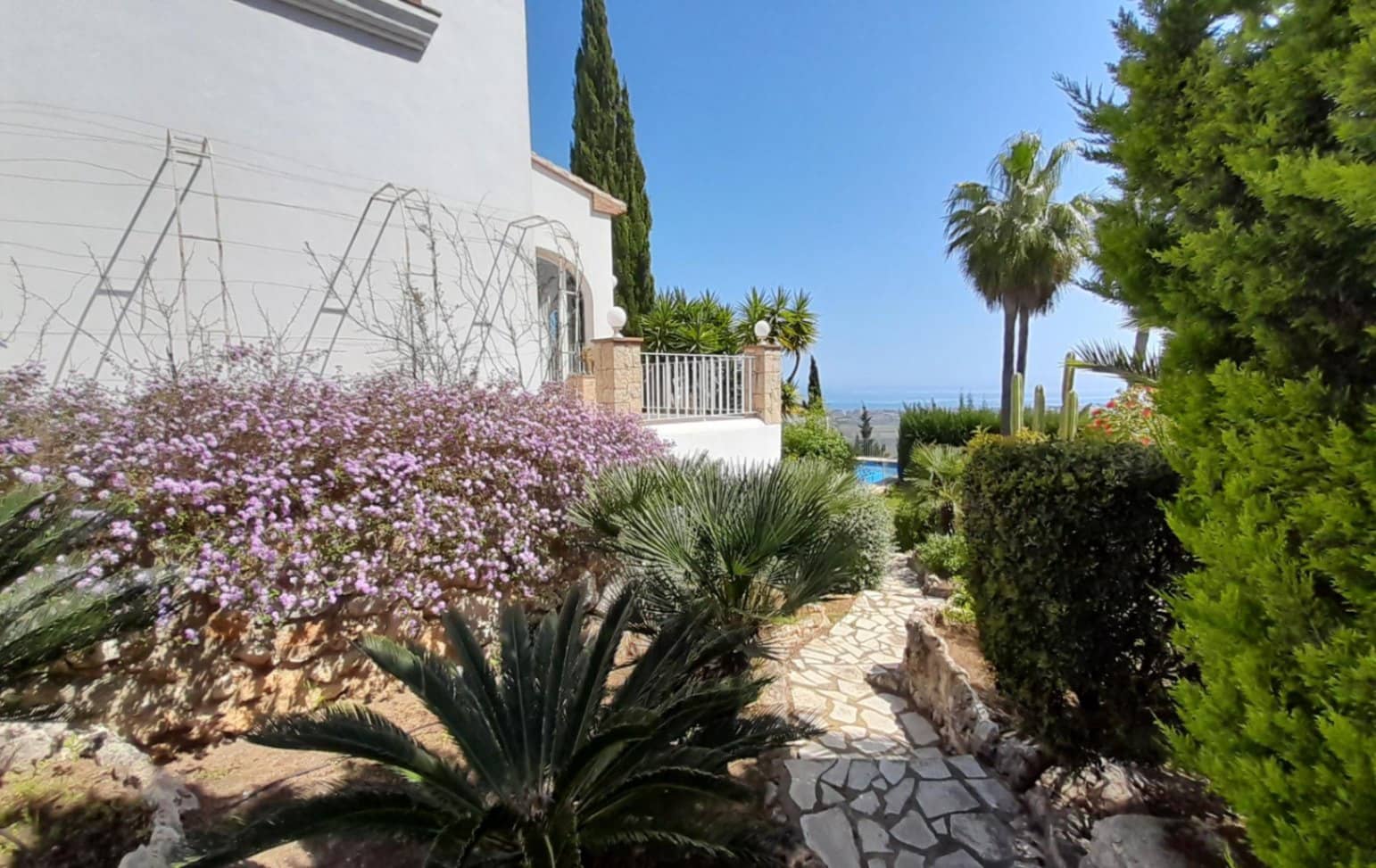 4 soveværelse Villa til salg i Denia med swimmingpool garage - € 690.000 (Ref: 8854645)