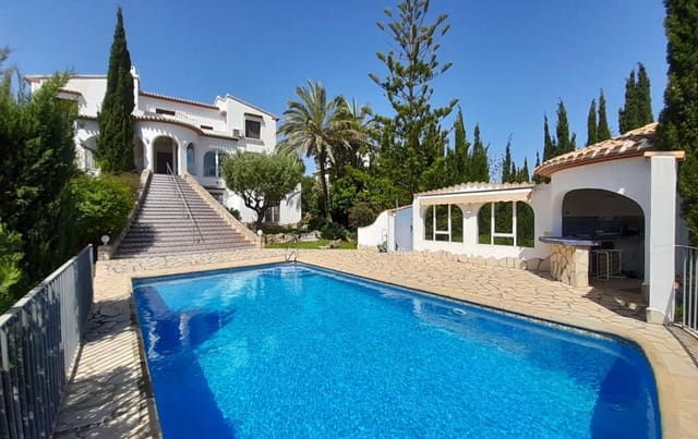 4 slaapkamer Villa te koop in Devessa - Monte Pego, Dénia met zwembad garage - € 690.000 (Ref: 8854645)