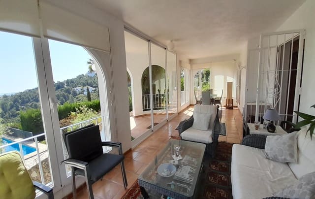 4 slaapkamer Villa te koop in Devessa - Monte Pego, Dénia met zwembad garage - € 690.000 (Ref: 8854645)