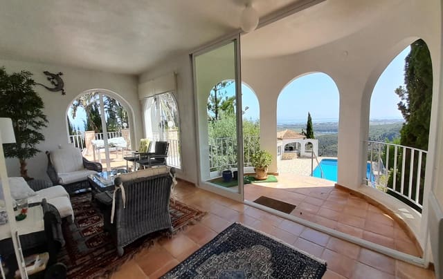 4 slaapkamer Villa te koop in Devessa - Monte Pego, Dénia met zwembad garage - € 690.000 (Ref: 8854645)