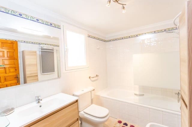 Apartamento de 2 habitaciones en Benitachell / Benitatxell en venta con piscina - 320.000 € (Ref: 9019717)