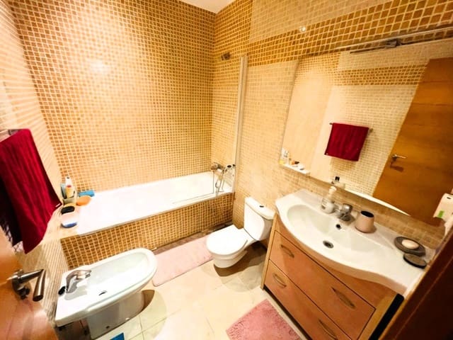 3 soveværelse Lejlighed til salg i Teulada Pueblo, Teulada-Moraira med garage - € 240.000 (Ref: 9019721)