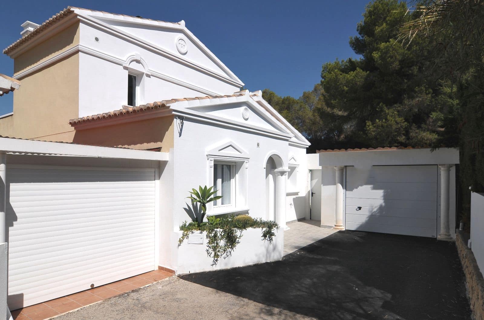 Chalet de 3 habitaciones en Calpe / Calp en venta con piscina garaje - 465.000 € (Ref: 9022597)