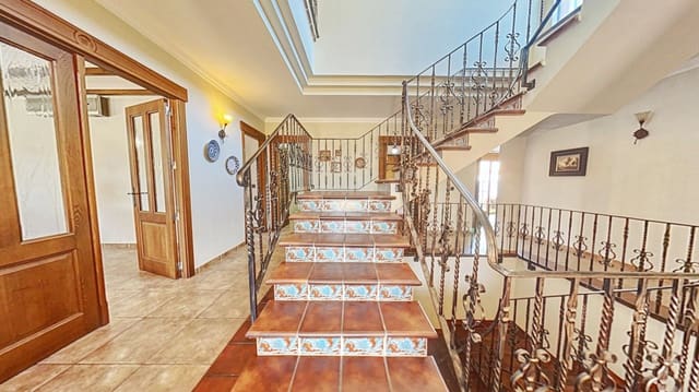 Chalet de 7 habitaciones en Piles en venta con piscina garaje - 520.000 € (Ref: 9022602)