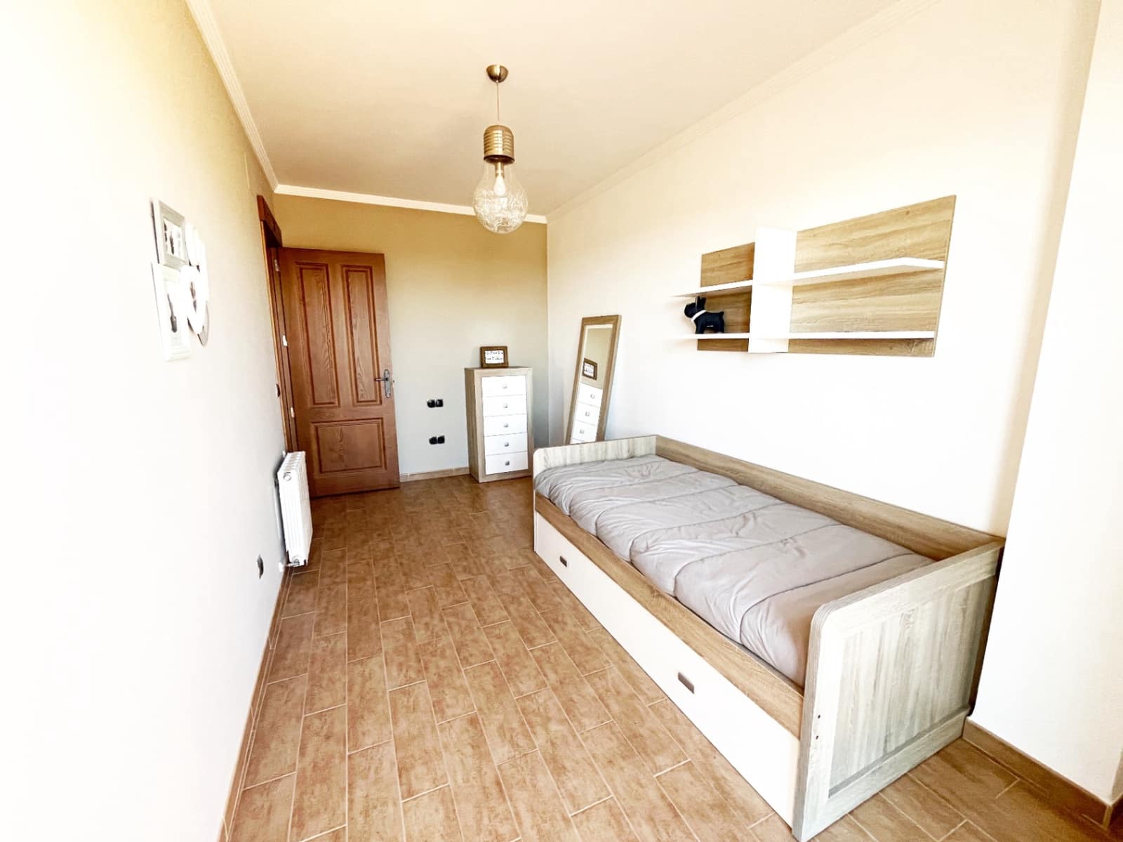 7 chambre Villa/Maison à vendre à Piles avec piscine garage - 520 000 € (Ref: 9022602)